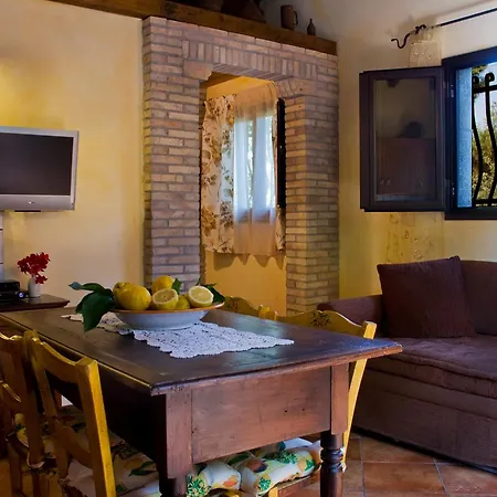 Scozilia Holiday home Piedimonte Etneo