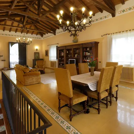 Vakantiehuis Scozilia Piedimonte Etneo