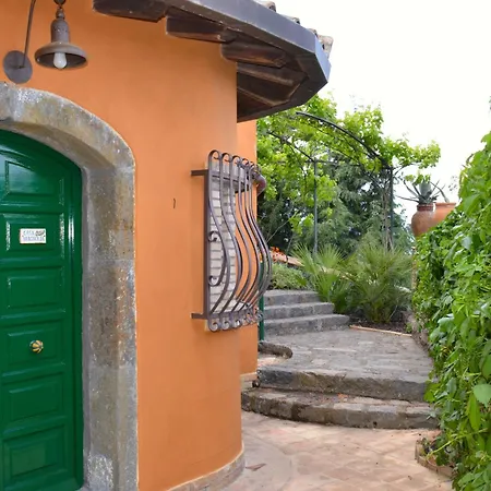 Scozilia Vakantiehuis Piedimonte Etneo